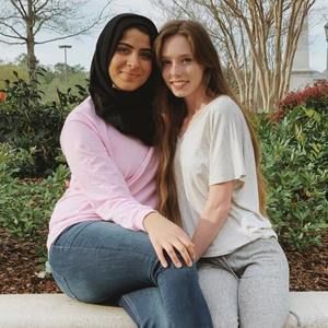 Meet your Posher, Julia